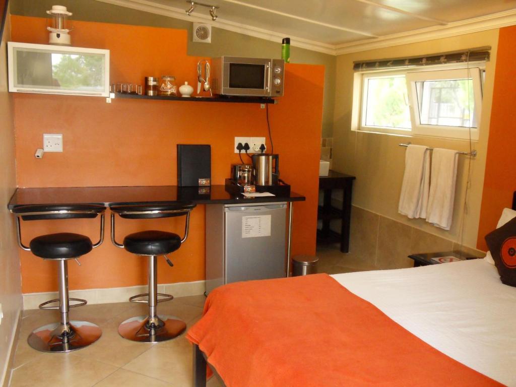 Hotel Haus Holzapfel Beaufort West Habitación foto